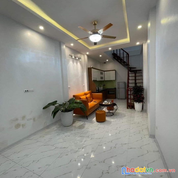 Trung tâm hai bà trưng, ngay gần phố huế, minh khai đại la, 47m x 5 tầng, 6 tỷ