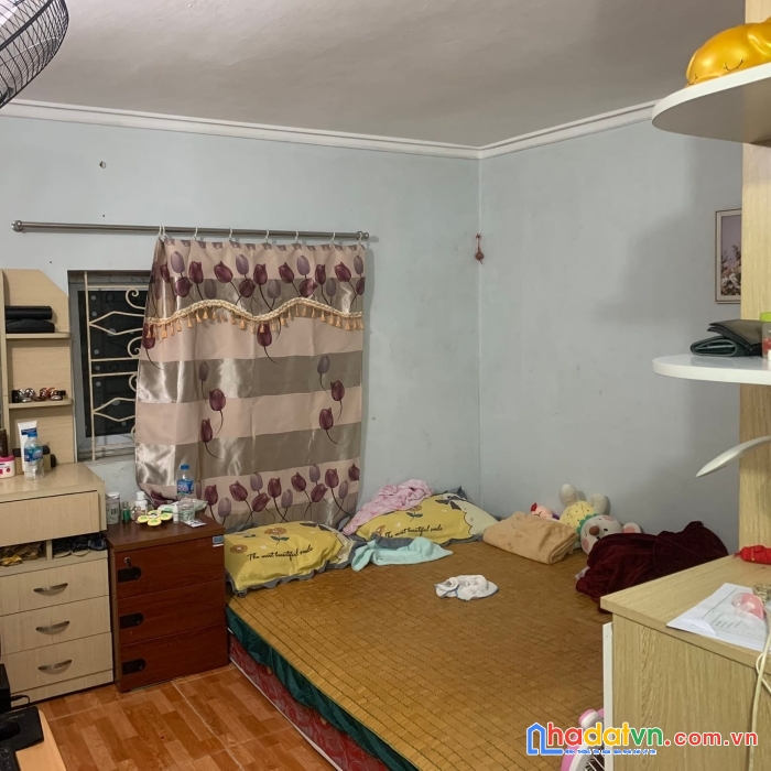 Bán gấp nhà phố bồ đề, long biên, 40m, 2 tầng, khu dân trí cao, ở sướng, giá 3.7 tỷ