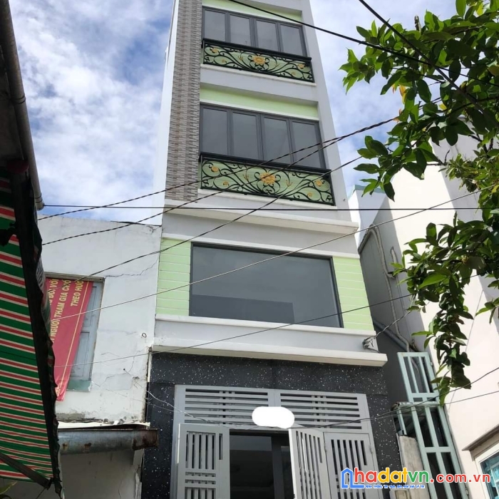 Hxh tôn thất thuyết, q4, nhà 5 lầu đúc btct chắc chắn, chính chủ cần bán gấp