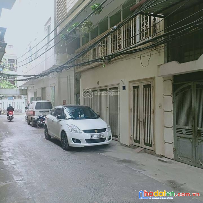 Bán đất tặng nhà mặt ngõ đội cấn, ngõ thông, kinh doanh, ô tô vào nhà, dt 90m2 x mt 6.8m, 12.2tỷ