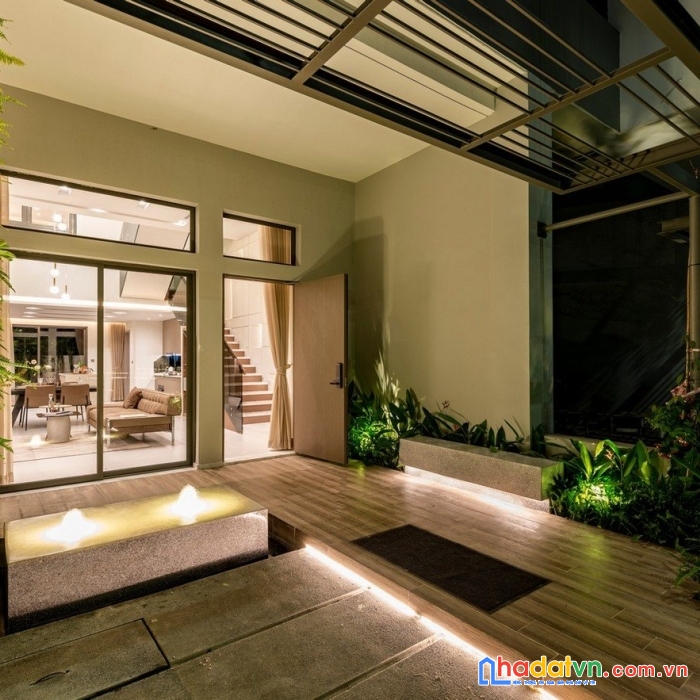 Nhà phố biệt lập resort 1 trệt/2 lầu - 4 phòng ngủ, thanh toán chỉ 1 tỷ 300 ngưng nhận nhà
