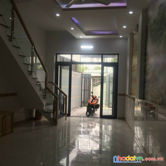 Bán nhà đẹp 1 trệt 1 lầu bửu hoà. shr thổ cư, đường bê tông 5m, gần chợ đồn