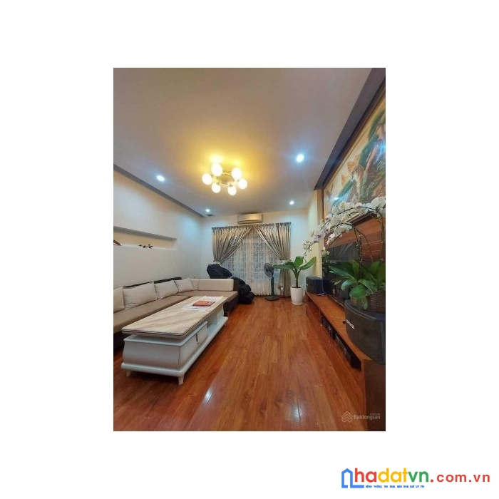 Bán nhà ngã tư sở, 52m2 x 5t, thang máy, ô tô, kinh doanh, nhà đẹp, 7tỷ