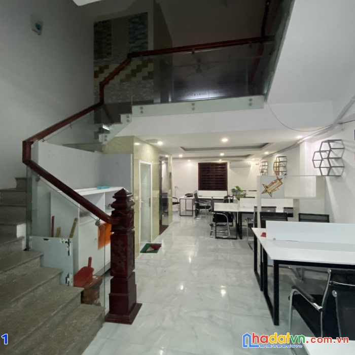 Bán nhà đẹp 4 tầng kinh doanh đường lê nin