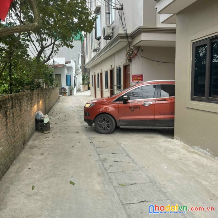 Bán nhà 3 tầng full nội thất mới xây gần kcn nội bài dành cho công nhân chỉ hơn tỷ
