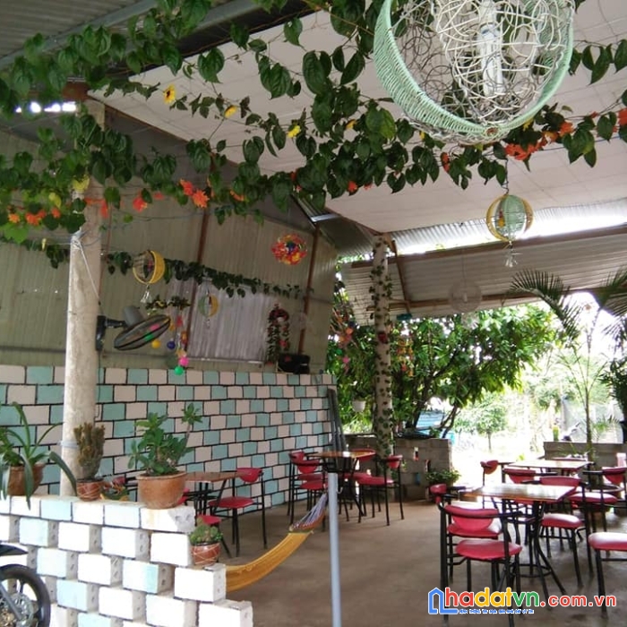 Trung tâm thị trấn đạm ri , đạ huoai, lâm đồng. sát trường học (đường nguyễn văn cừ) cần bán.
