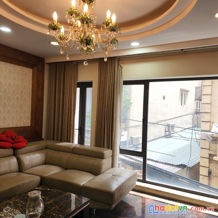 Bán nhanh !!!không quá 1 tuấn!!giá rẻ hơn thị trường, ô tô tránh, nhà tự xây.phố hoàng ngân-q.cầu