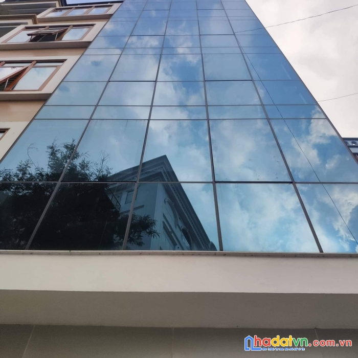 Bán tòa vp mới, đẹp phố yên lãng. 60m 8t mt5m. oto tránh, kinh doanh, thang máy. 20 tỷ. 0836797686