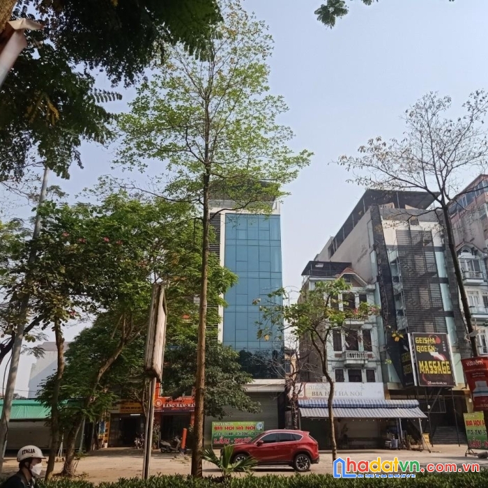 Chính chủ bán nhà mặt phố kđt linh đàm 140m,  mt 6,5m nhỉnh 30 tỷ lh 0933892225.
