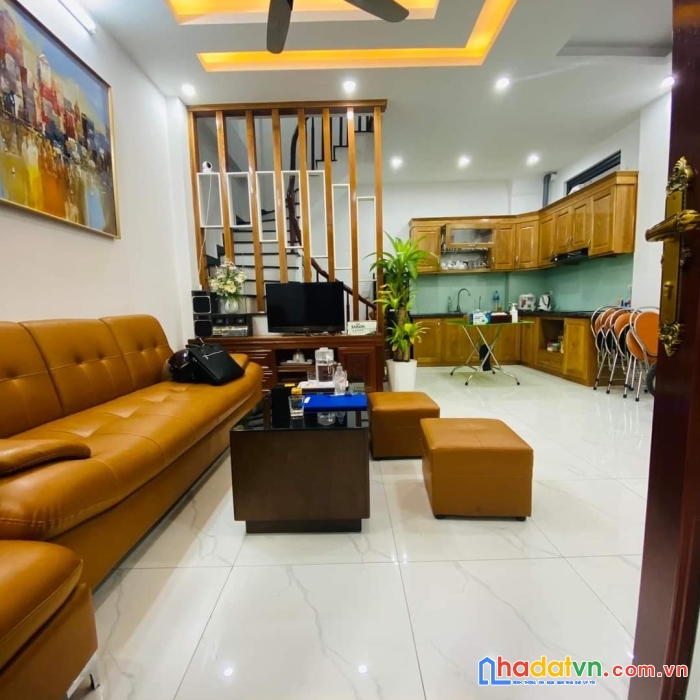Bán nhà khương đình, thanh xuân, gần ngã tư sở, thiết kế đẹp, dt 43m2 x 5 tầng, giá 4.5 tỷ
