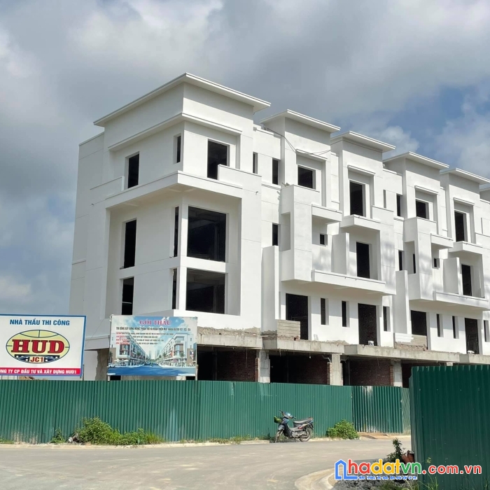 Bán nhà 4 tầng tại dự án centa diamond siêu đẹp