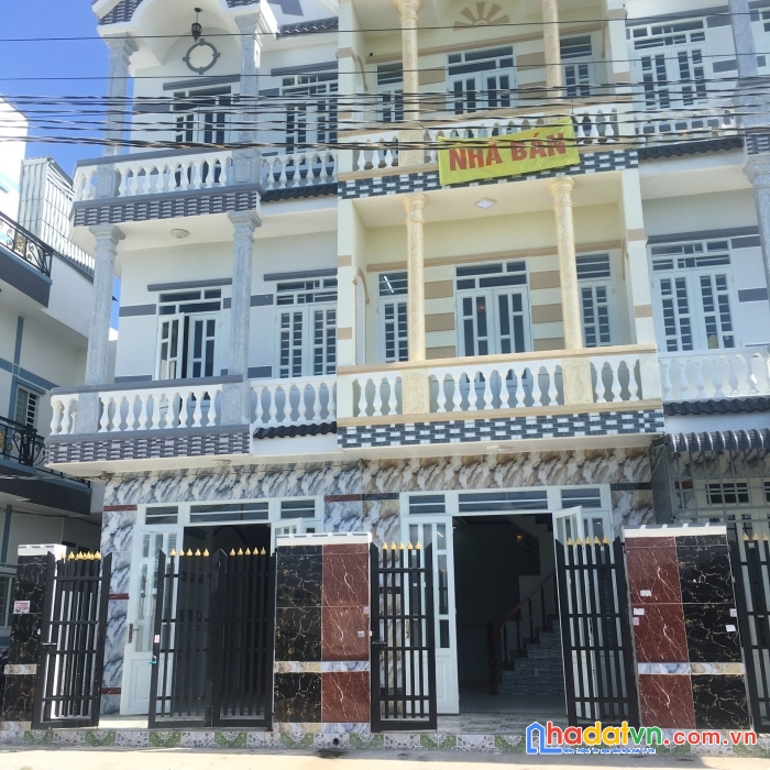 Cần bán nhà giáp hoc môn gần kcn xuyên á, kcn hoàng gia