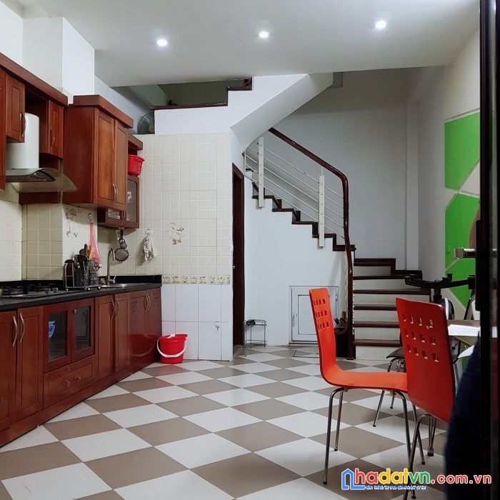 Nhà riêng mặt ngõ phố cầu giấy, hà nội 31m2, 6 tầng, mt 4,6m, giá: 7,3 tỷ.