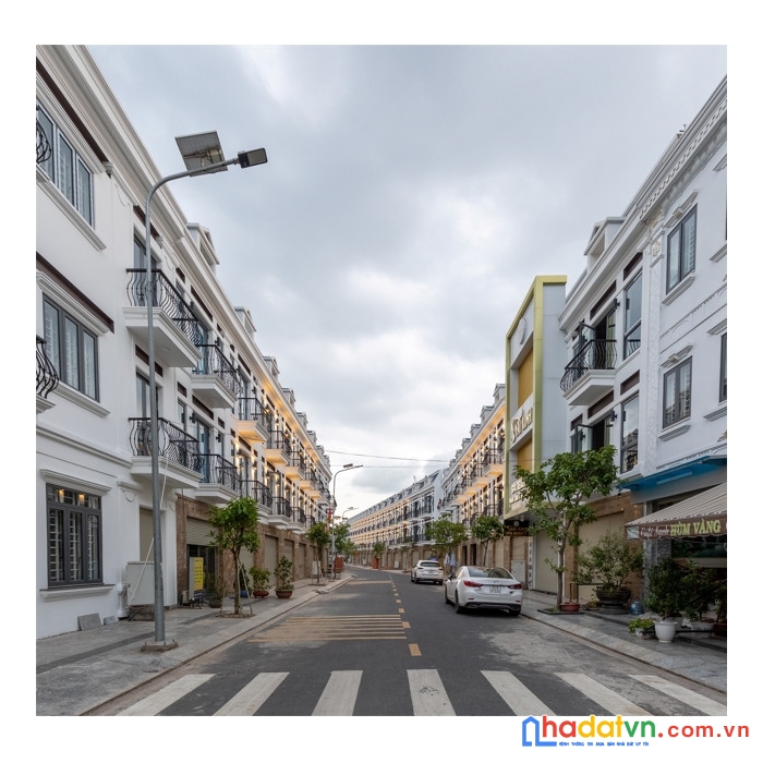 Bán nhà trệt 2 lầu tp dĩ an bình dương