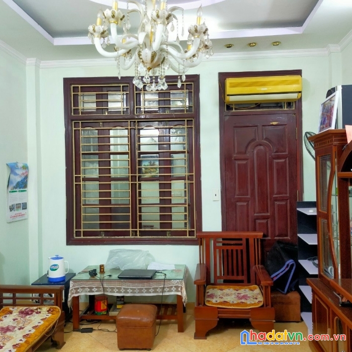 Bán 70m2 nhà hoàng hoa thám, oto, giá hơn 9 tỷ.