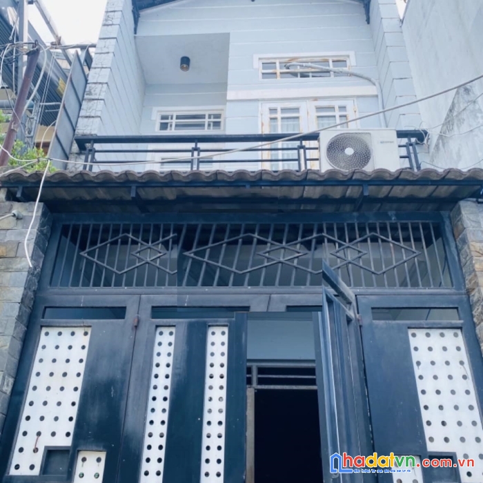 Hẻm xe tải lũy bán bích, 57m2, 1 trệt 1 lầu btct