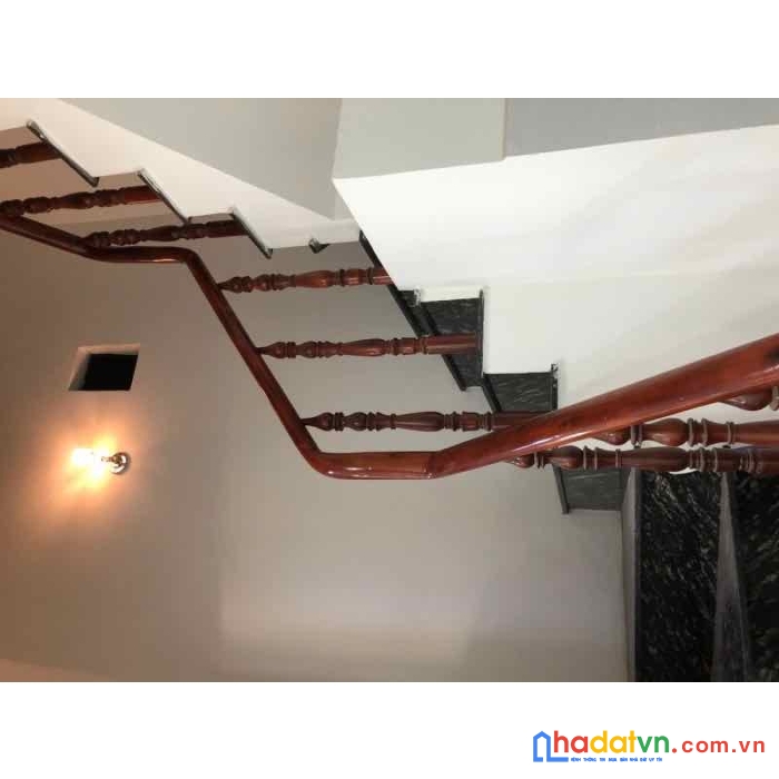 Lê văn việt , 4 x26  ( 104 m), mua vào ở ngay , chỉ 5.4 tỷ