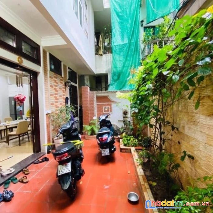 Bán nhà  cự lộc-thanh xuân-ngay ngã tư sở 80m2 mặt tiền 8.5m