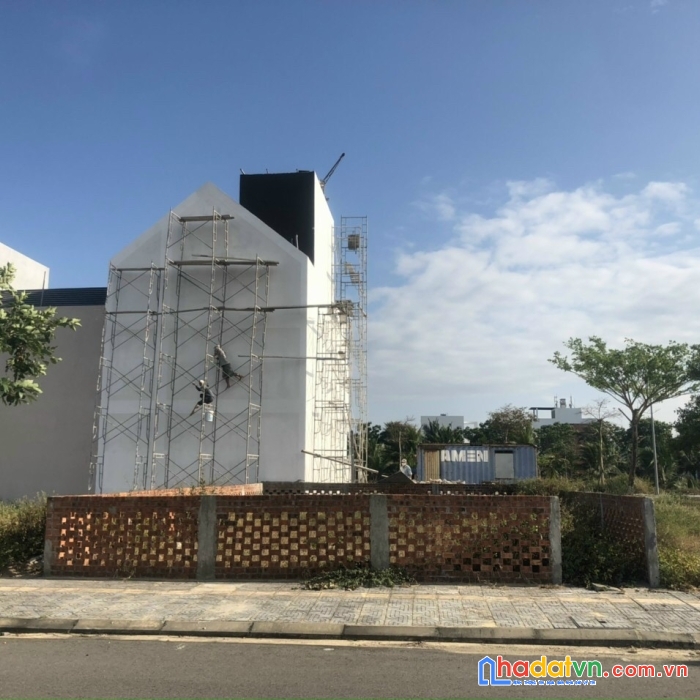 Bán nhanh lô đất 135m2 gần kênh công viên fpt city đà nẵng