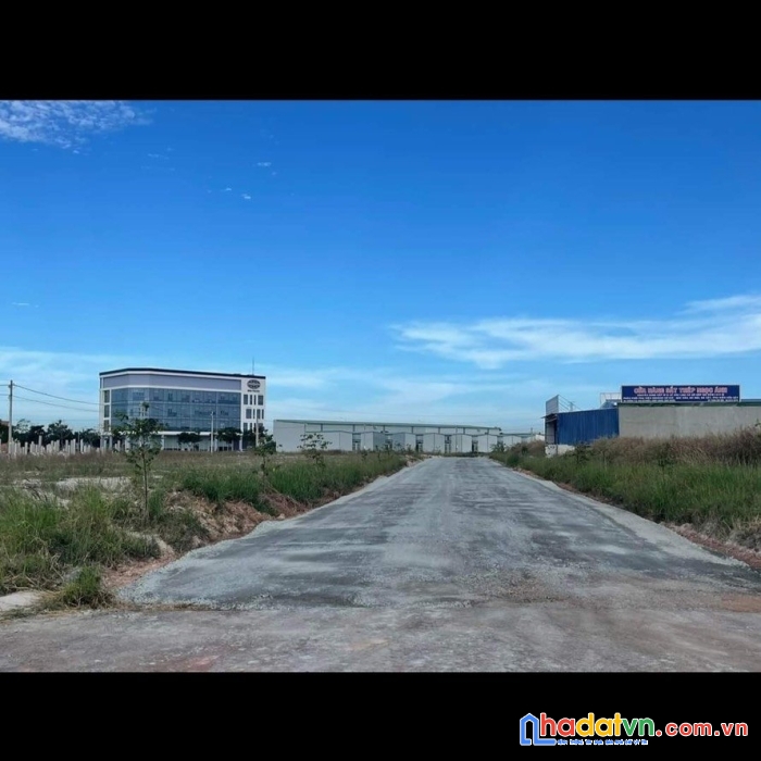 Cần ra gấp 3 lô đất cặp sát thị xã bến cát,tỉnh bình dương