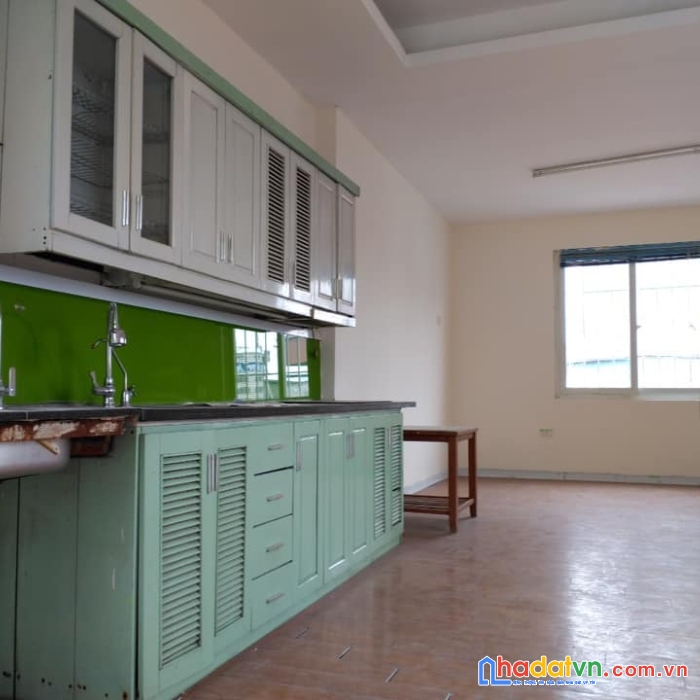 Chân dài ba đình nhỏ mà có võ 16 chỗ cất gọn trong nhà kinh doanh đỉnh cao