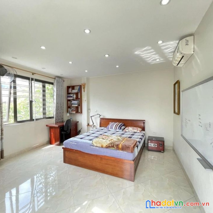 Bán nhà ngõ 95 phố chùa bộc quận đống đa