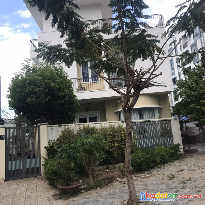 Cần bán nhà đẳng cấp biệt thự, kề sông cạnh biển, an sinh cao quận sơn trà, đà nẵng.