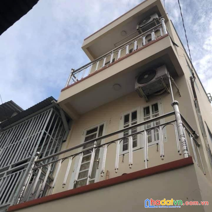 Nhà đẹp 1 trệt 2 lầu chỉ 2ty050tr liên hệ 0903112643