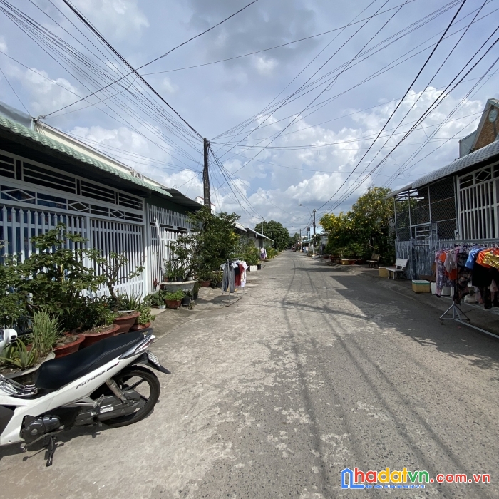 Nhà mới đẹp, đường xe hơi 6m, khu dân cư thu nhập thấp phường vĩnh quang, tp. rạch giá.