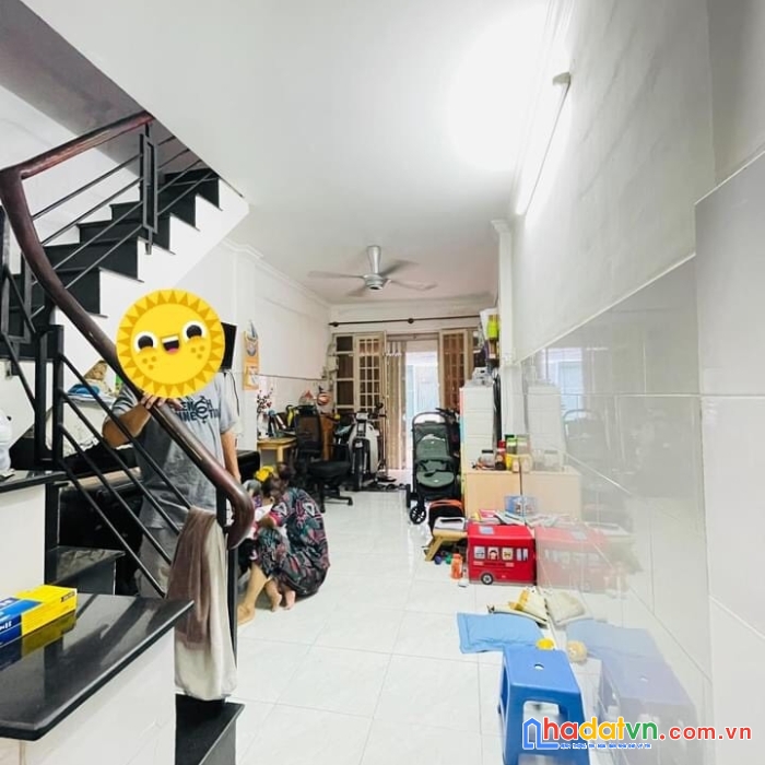 Bán nhà cmt8-tân bình-33m2-giáp quận 3&10- 4.3 tỷ