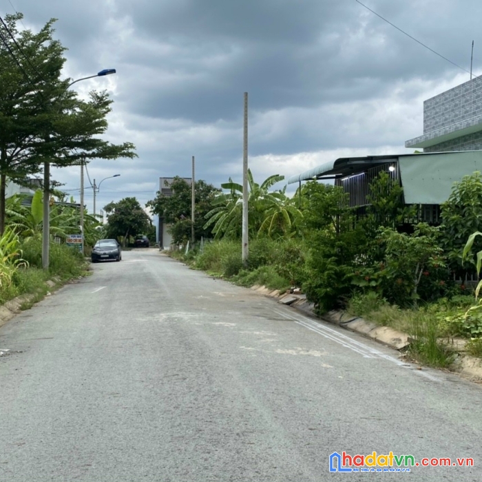 Cần bán 3 lô đất nền vị trí đẹp tại long an