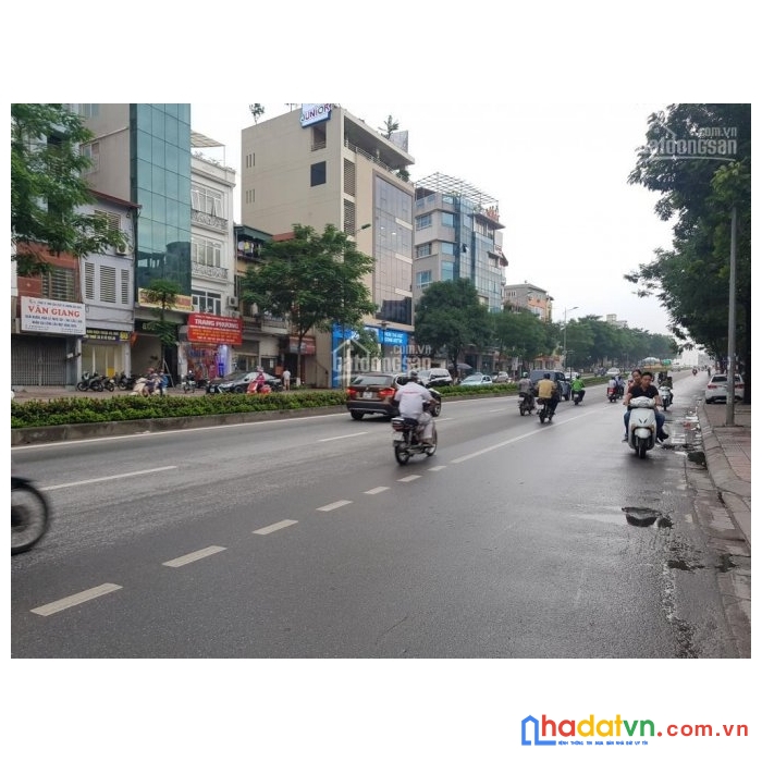 Bán nhà 4 tầng mặt phố nguyễn văn cừ, dt 104m2, mt 5m, giá nhỉnh 22 tỷ.