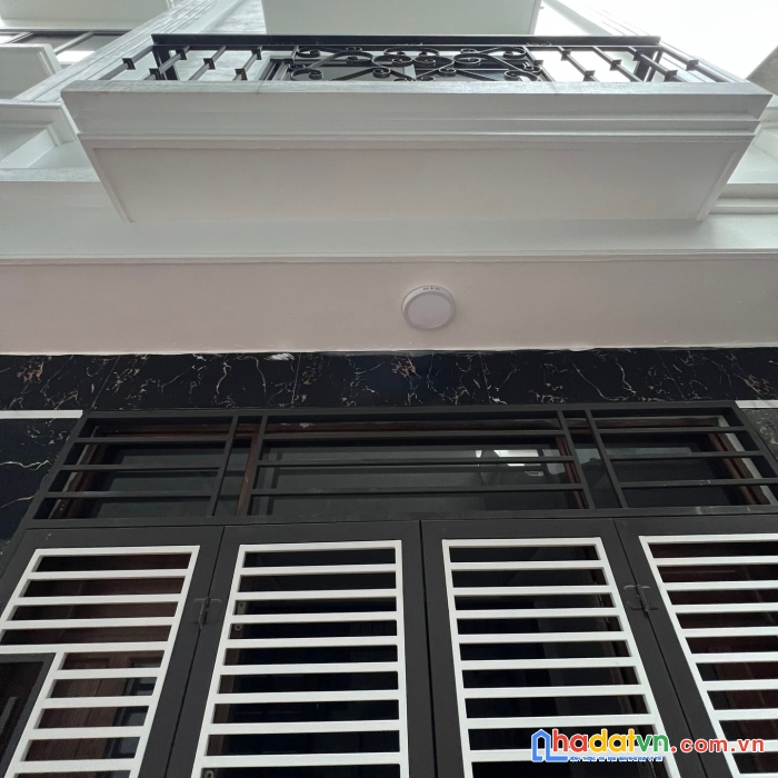 Bán nhà khương hạ, nhà mới, 10m ra phố. dt 40m2 x 5tầng. giá 4.6 tỷ.  