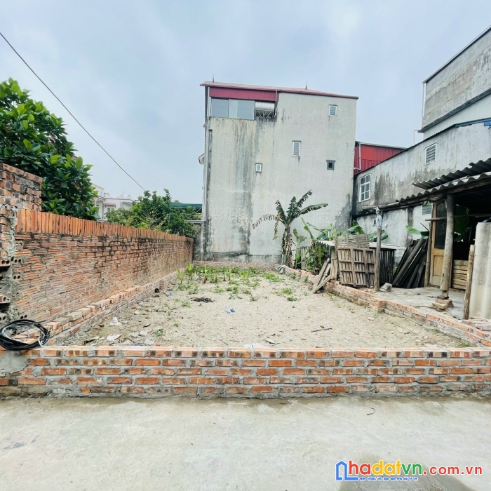 Đất gần bìa làng tài chính 2 tỷ đường oto mặt tiền 5m xuân nộn