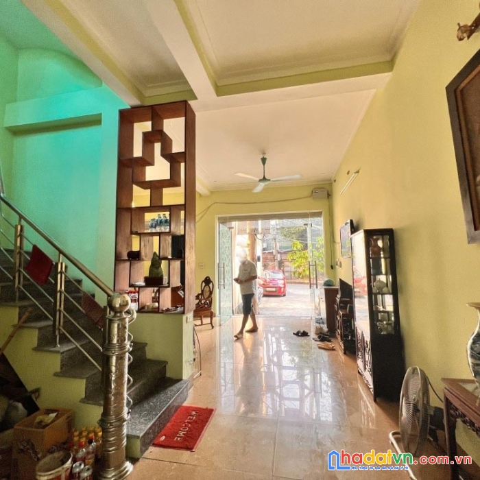 Nguyễn phong sắc, dt 70m² x 6 tầng, đường 2 làn ô tô, nhỉnh 8 tỷ
