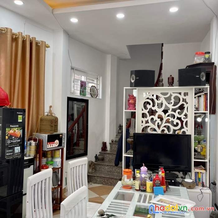 Bán nhà đường hoàng mai 5 tầng 3 ngủ view thoáng giá 2,35