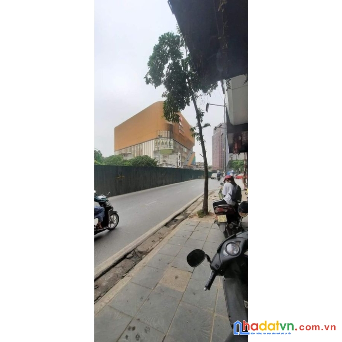 Bán tòa văn phòng nguyễn ngọc nại 260m2 x 9 tầng 2 thang máy gara giá 77.9 tỷ