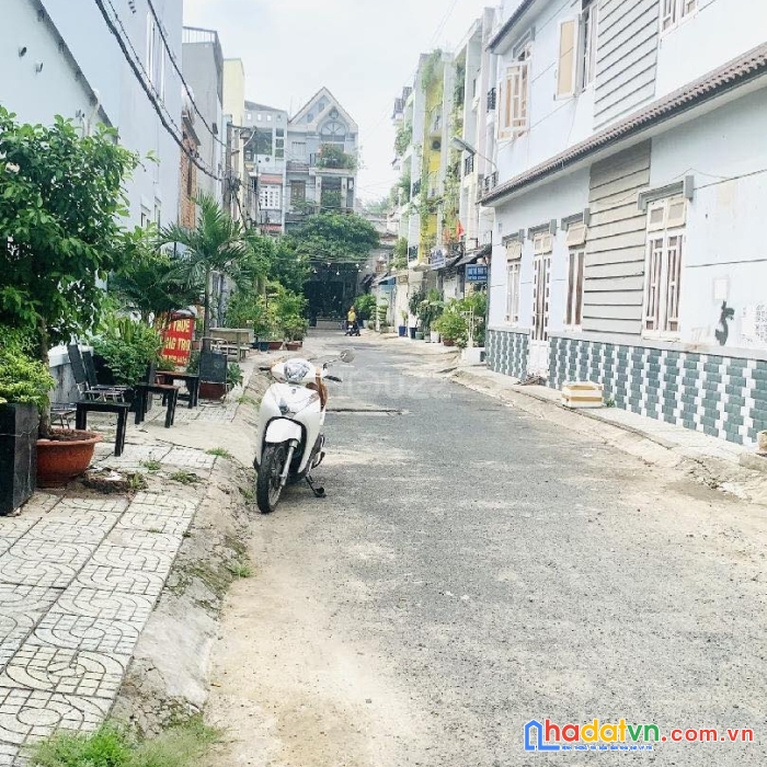 Nhà bán gấp mặt tiền hẻm , đường đỗ thúc thịnh,phường 12 ,q gò vấp,nhà 4 lầu ,rất phù hợp làm