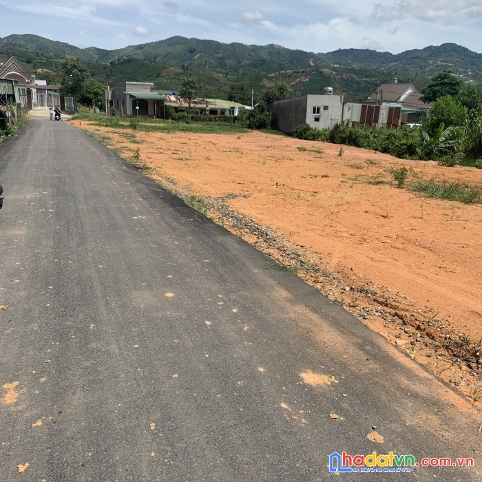 Bán 2 lô đất mặt tiền đường gần chợ lộc thành tp bảo lộc