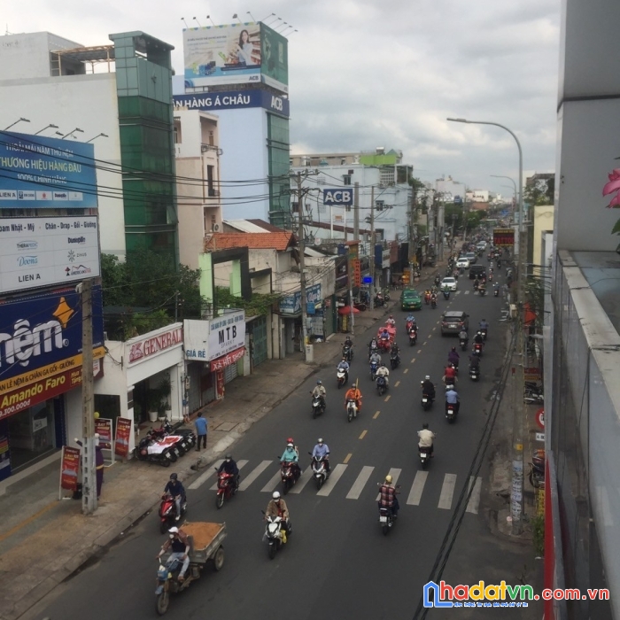 Bán nhà mặt tiền cách mạng tháng tám, quận tân phú, 86m2, 27.5 tỷ .