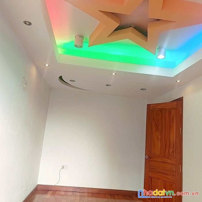 Cần bán biệt thự siêu đẹp kdc phong phú, bình chánh. diện tích 137m2