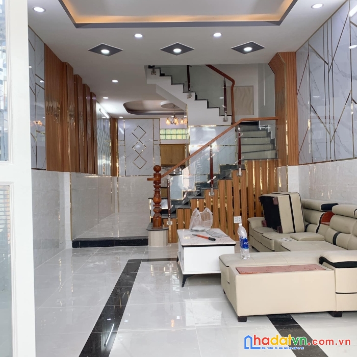 Nhỉnh 5 tỷ huỳnh tất phát tt nhà bè mua ở hay đầu tư cho thuê dong tiền rất tốt