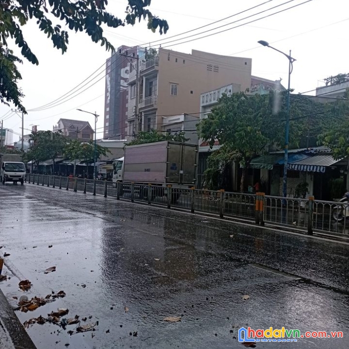 Mặt tiền kênh tân hóa, 8 phòng chdv, 110 m2, 15 tỷ