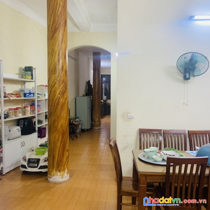 Bán nhà  cầu giấy - 120m 3t mt 5.5m 14 tỷ - oto - ngõ thông - sổ nở hậu - kinh doanh - 2 thoáng -