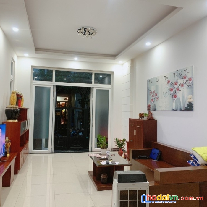 Ét o ét bán gấp nhà 4 lầu hương lộ 2 oto 62m2 giá 5.7 tỷ