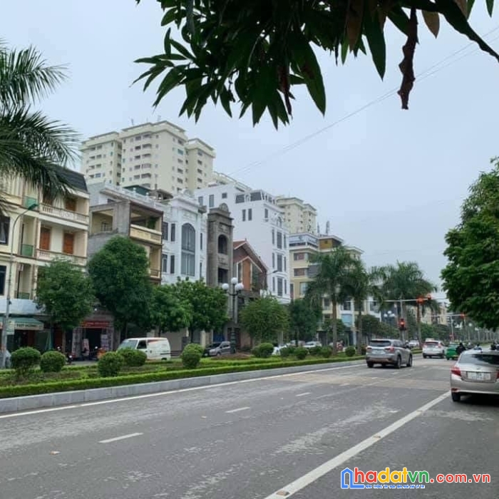 Bán gấp mặt phố trung kính 130m2 biulding 7 nổi 1 hầm, nhỉnh 30 tỷ lh 0933892225.