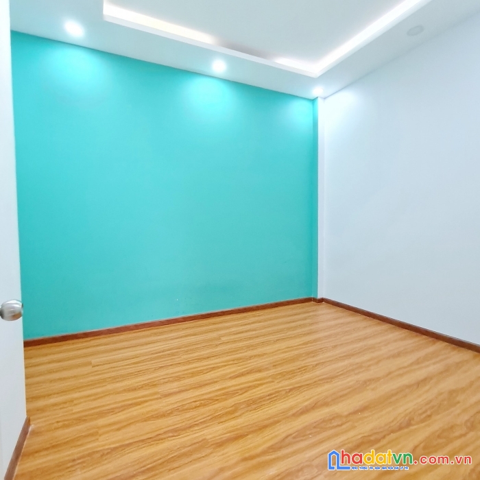 Trung tâm thị trấn nhà bè,ngang 4,5 dài 13..2 lầu gía chỉ 3,1 tỷ