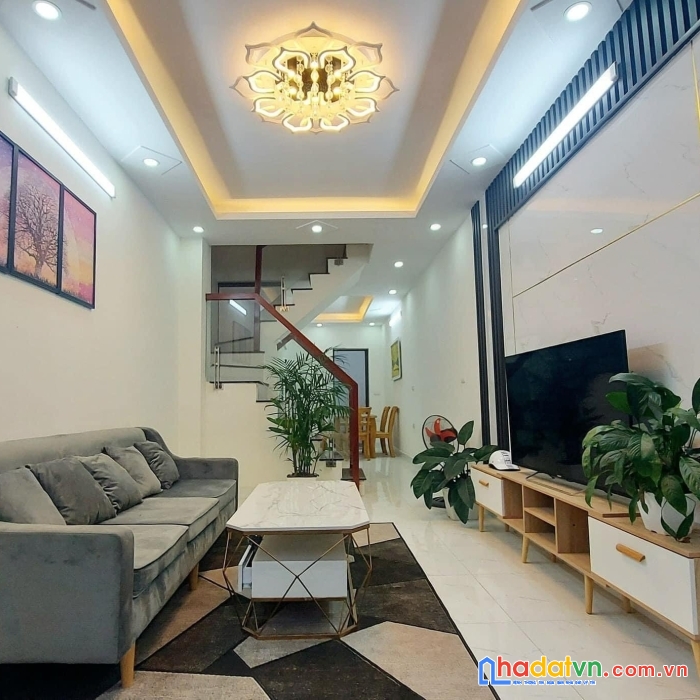 Bán nhà doãn kế thiện-cầu giấy 50m2-giá 5.5 tỷ-lô góc-kinh doanh nhỏ-30m ra phố