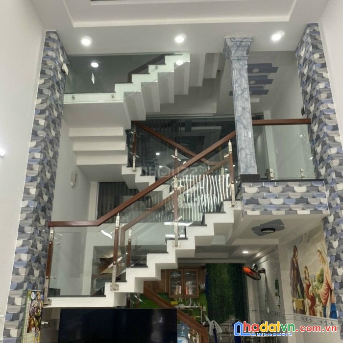 Bán nhà  phường 9, gò vấp hẻm xe hơi 52m2 7.4 tỷ còn thương lượng