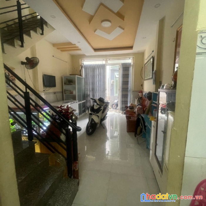 Nhà hẻm đường tân thành dt 5x10,1 lầu mới giá : 3.65 tỷ